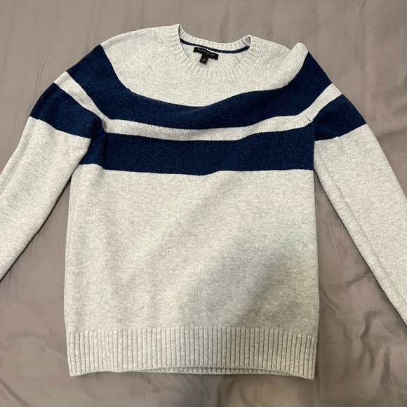 Banana Republic blue/grey stripe sweater — LIKE NEW - Picture 2 of 6